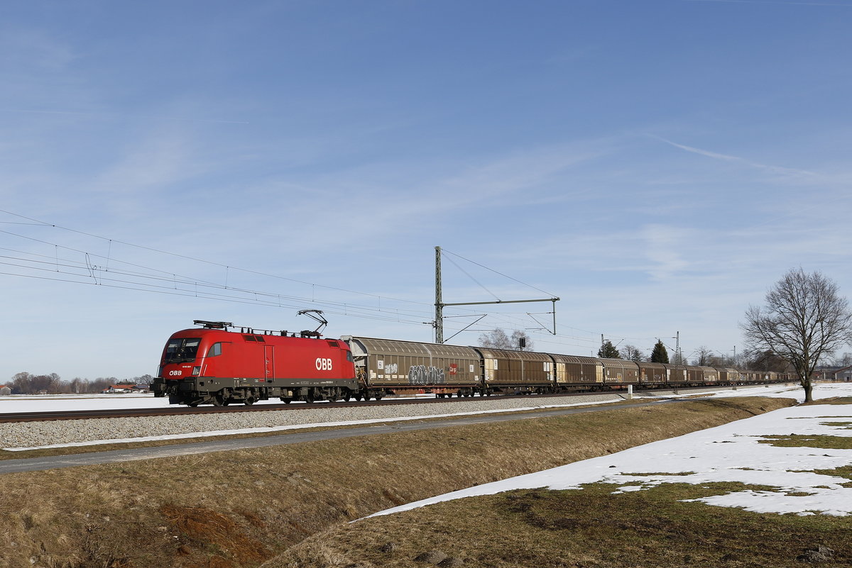 1016 001 mit einem  Mischer am 16. Februar 2019 bei bersee am Chiemsee.