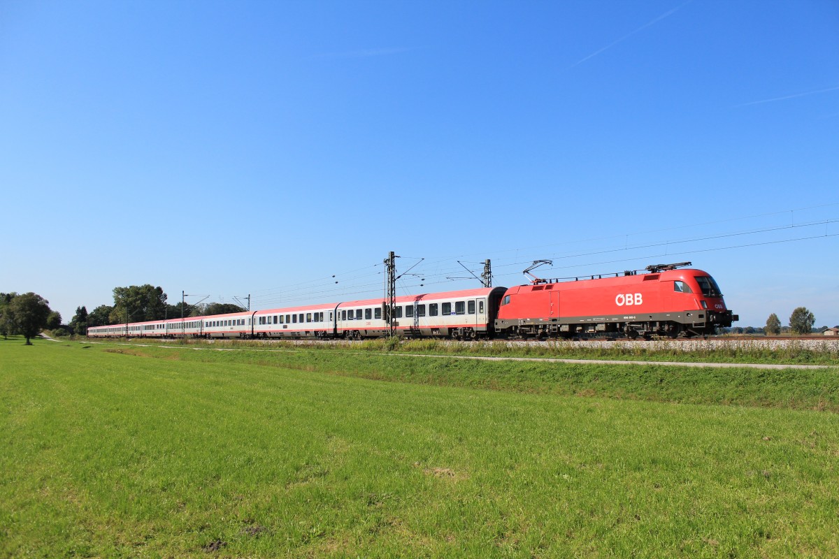 1016 007-5 auf dem Weg nach Salzburg, aufgenommen am 16. September 2012 kurz vor bersee am Chiemsee.