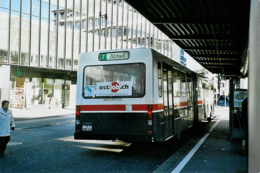 (102'515) - VBSG St. Gallen - Nr. 240/SG 198'240 - NAW/Hess am 29. Dezember 2007 beim Bahnhof St. Gallen