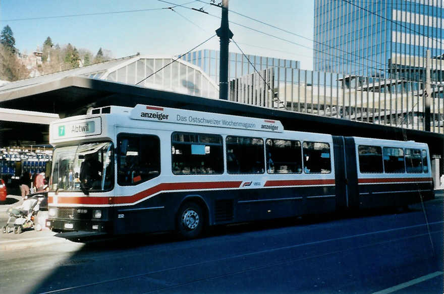 (102'608) - VBSG St. Gallen - Nr. 232/SG 198'232 - NAW/Hess am 29. Dezember 2007 beim Bahnhof St. Gallen