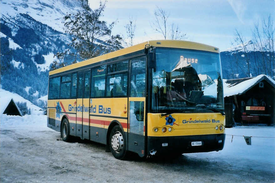 (102'735) - AVG Grindelwald - Nr. 17/BE 72'444 - Rizzi-Bus am 2. Januar 2008 beim Bahnhof Grindelwald