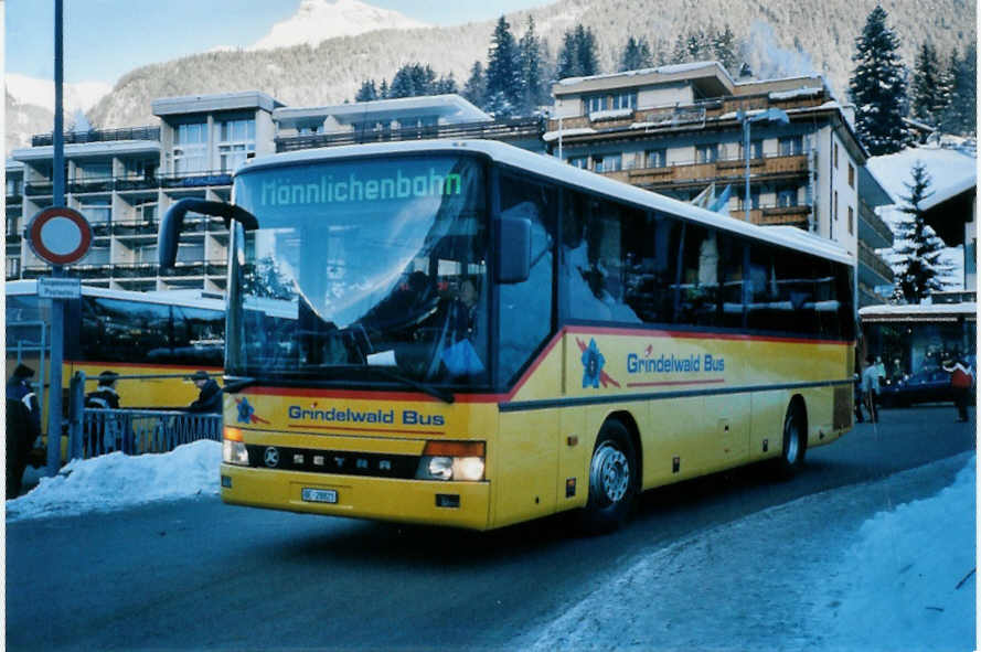 (102'819) - AVG Grindelwald - Nr. 16/BE 28'821 - Setra am 2. Januar 2008 beim Bahnhof Grindelwald