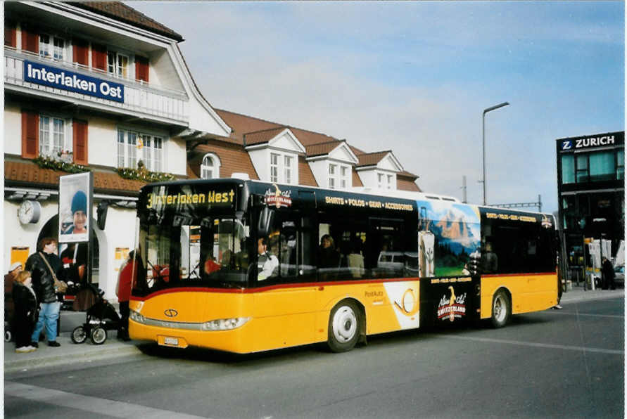 (102'918) - PostAuto Bern - BE 610'537 - Solaris am 2. Januar 2008 beim Bahnhof Interlaken Ost