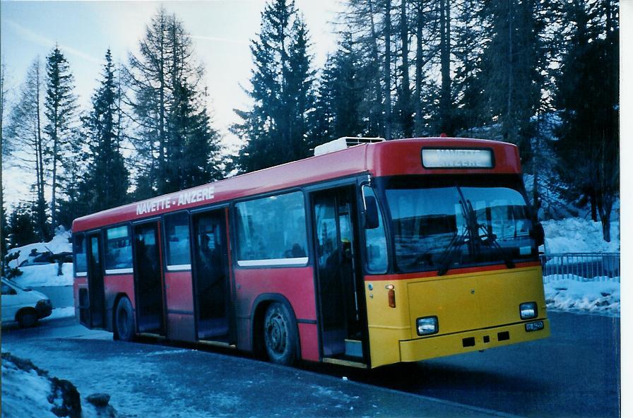 (103'621) - Buchard, Leytron - VS 84'255 - Volvo/R&J (ex Bernmobil, Bern Nr. 116) am 19. Januar 2008 in Anzre, Place de la Tlcabine