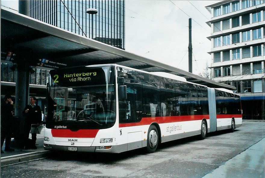 (105'816) - St. Gallerbus, St. Gallen - Nr. 281/SG 198'281 - MAN am 29. Mrz 2008 beim Bahnhof St. Gallen