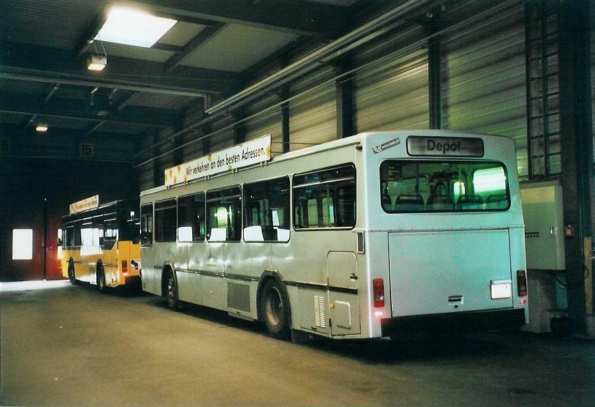 (106'732) - VBSH Schaffhausen - Nr. 35/SH 38'035 - Scania/FHS (ex Nr. 18) am 26. April 2008 in Schaffhausen, Busdepot