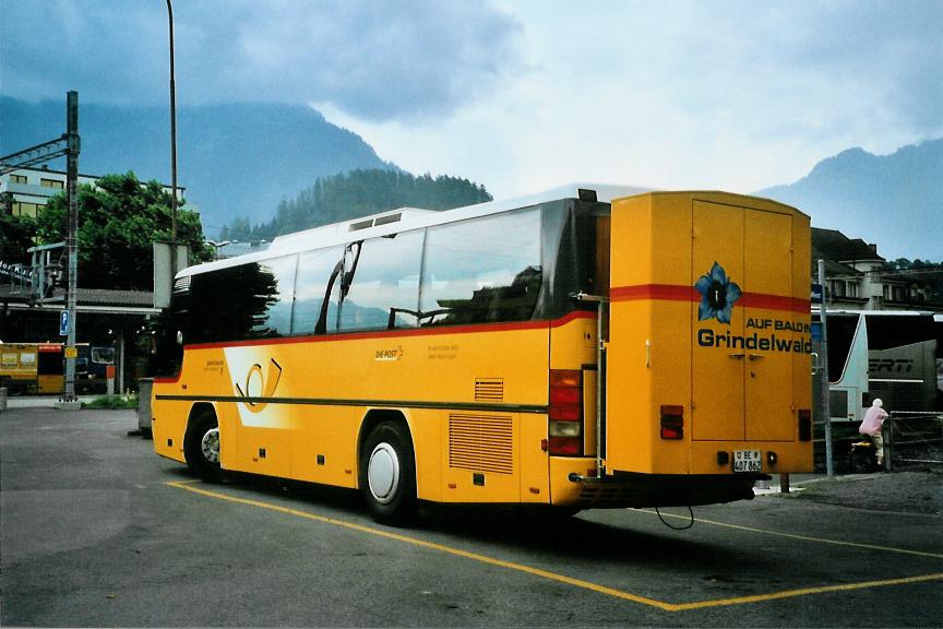 (109'814) - AVG Meiringen - Nr. 62/BE 407'862 - Neoplan (ex P 23'706) am 1. August 2008 beim Bahnhof Interlaken West