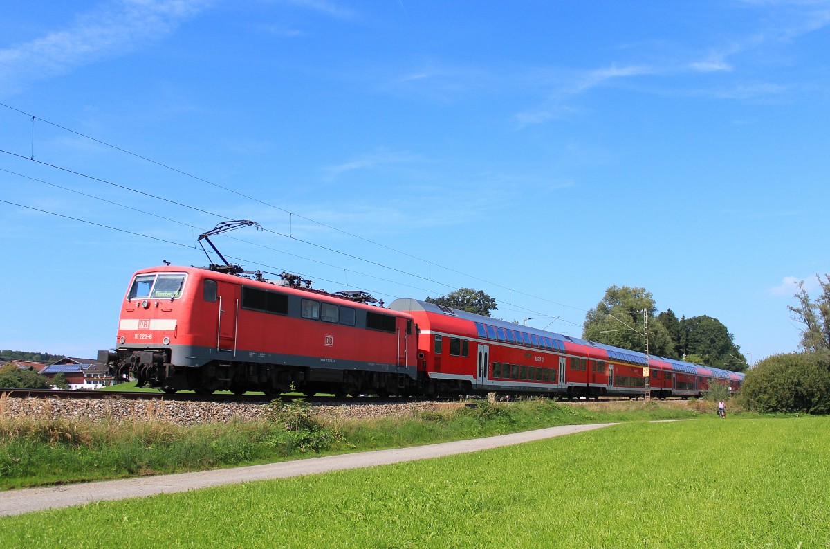 111 222-6 als Schublok am 10. September 2012 an einem Regionalzug nach München. Aufgenommen zwischen Prien und Bernau.