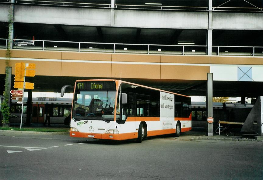 (111'522) - VBH Herisau - Nr. 1/AR 20'557 - Mercedes am 13. Oktober 2008 beim Bahnhof Herisau