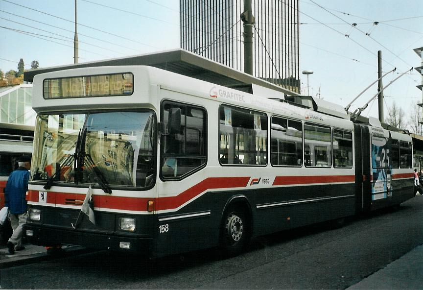 (111'536) - VBSG St. Gallen - Nr. 158 - NAW/Hess Gelenktrolleybus am 13. Oktober 2008 beim Bahnhof St. Gallen