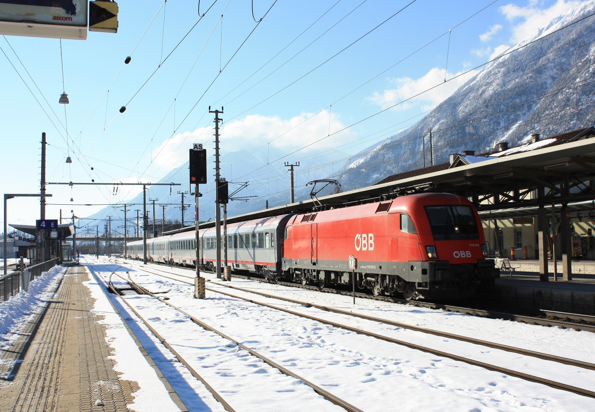 1116 019-9 ebenfalls am 10. Februar 2013, diesmal aber im Bahnhof von Wrgl.