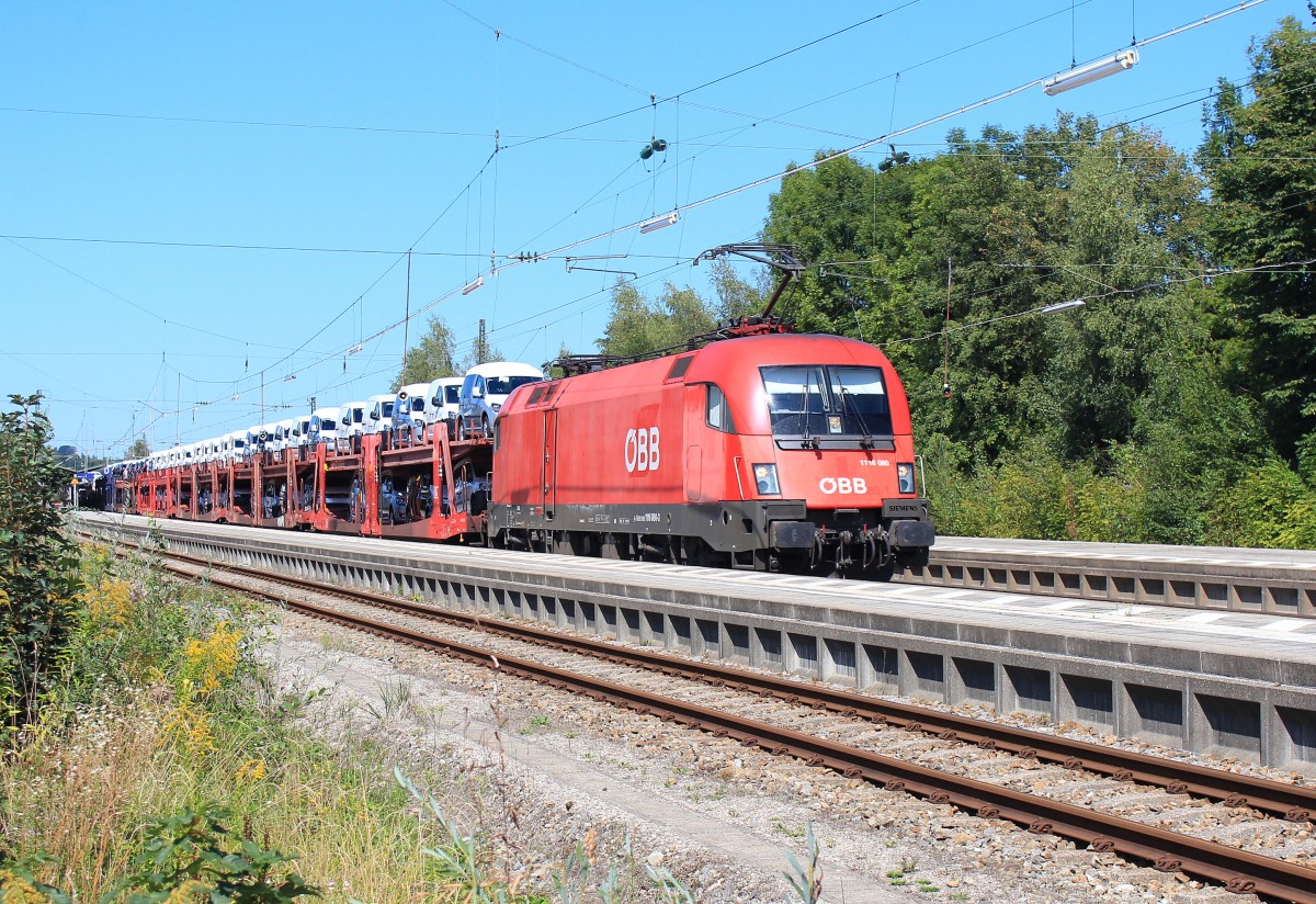 1116 080-0 am 29. August 2012 mit einem Autozug im Bahnhof von Prien am Chiemsee.