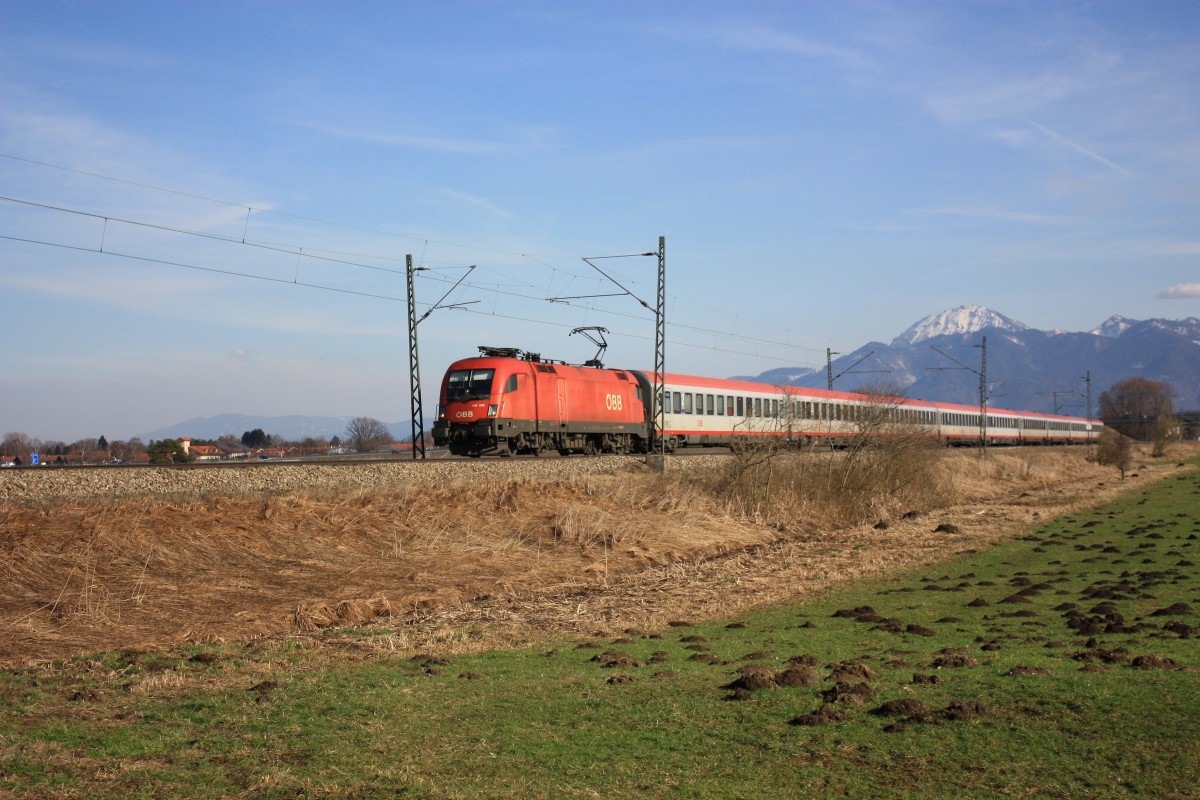 1116 095-1 am 8. Mrz 2013 aus Salzburg kommend bei Bernau am Chiemsee.