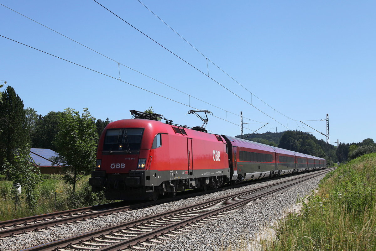 1116 141 mit einem Railjet aus Salzburg kommend am 29. Juni 2019 bei Grabensttt.