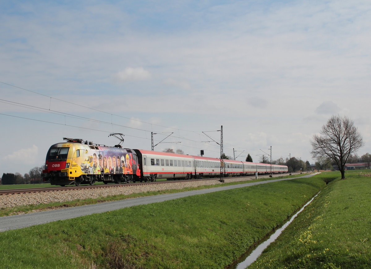 1116 153-8  AMTC  aus Salzburg kommend am 10. April 2016 bei bersee am Chiemsee.