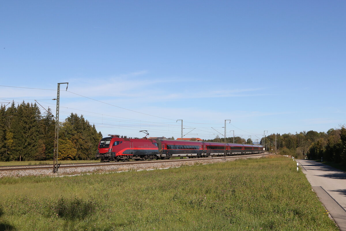 1116 155 aus Salzburg kommend am 7. Oktober 2024 bei Fuchsreut.