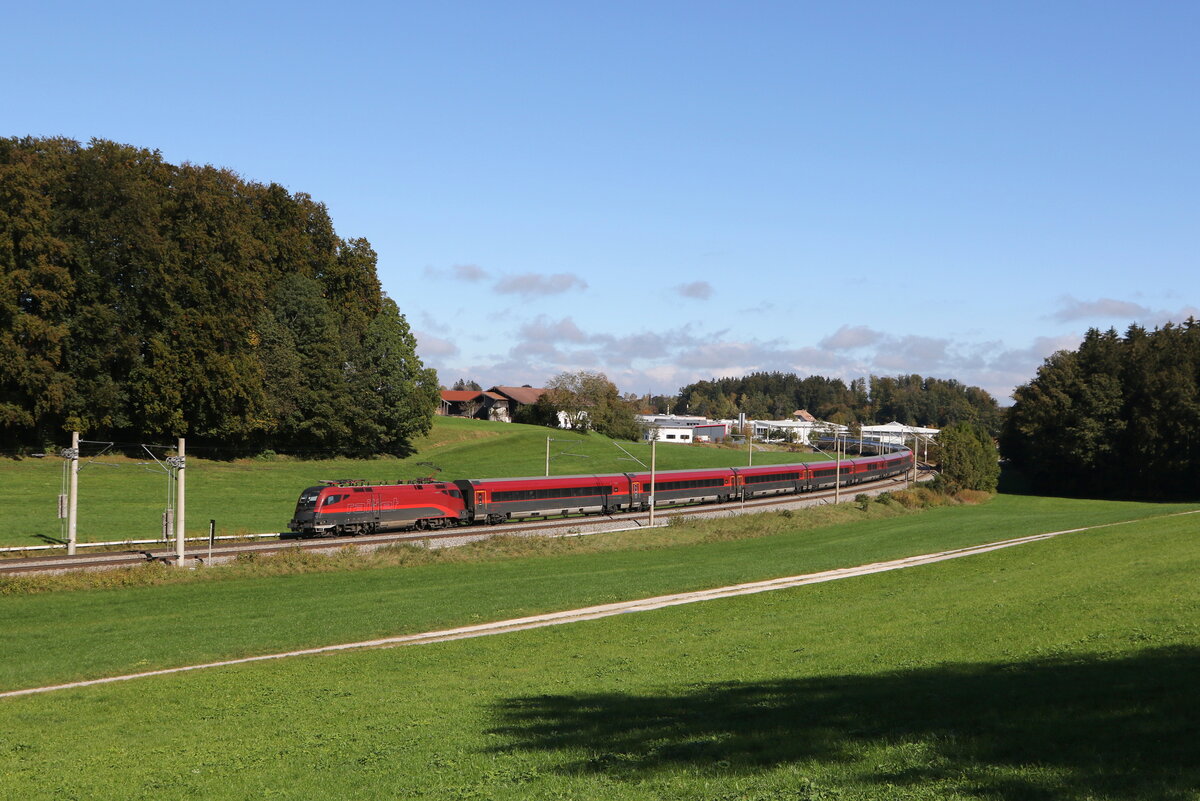 1116 202 aus Salzburg kommend am 6. Oktober 2024 bei Axdorf.