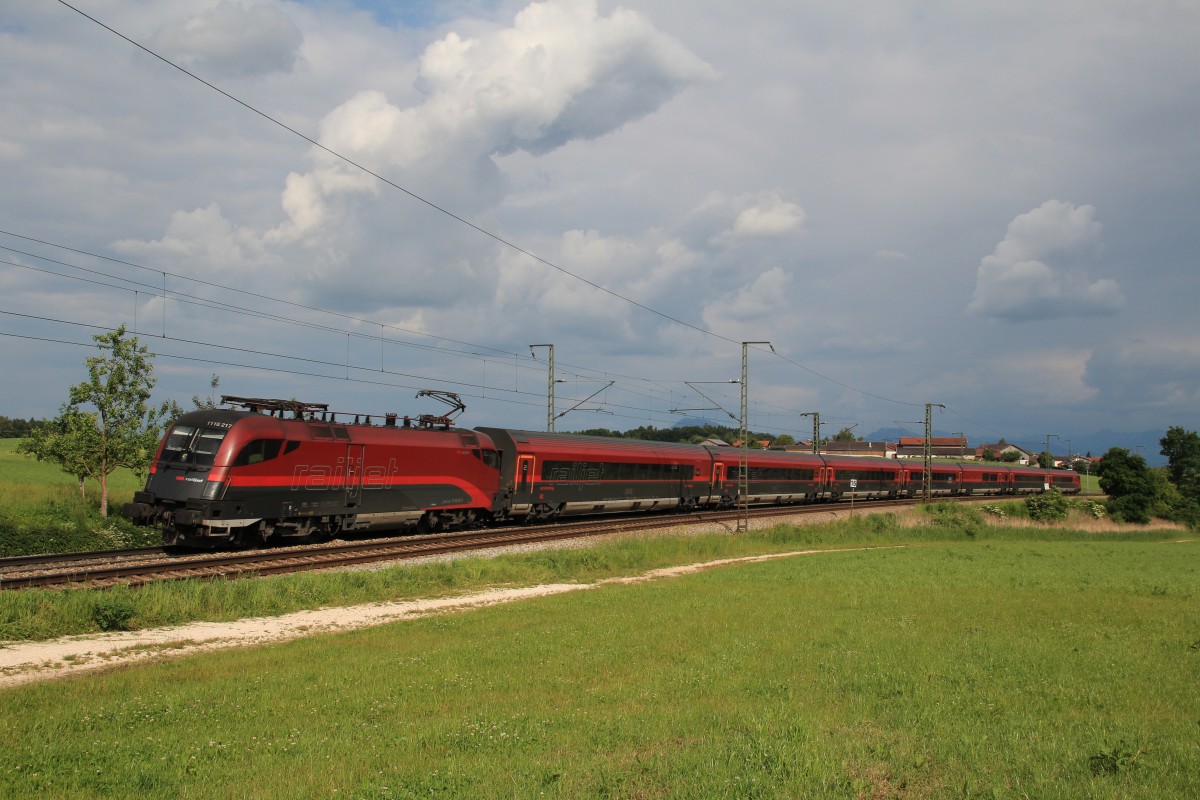 1116 217-9 aus Salzburg kommend am 31. Mai 2014 bei Teisendorf.