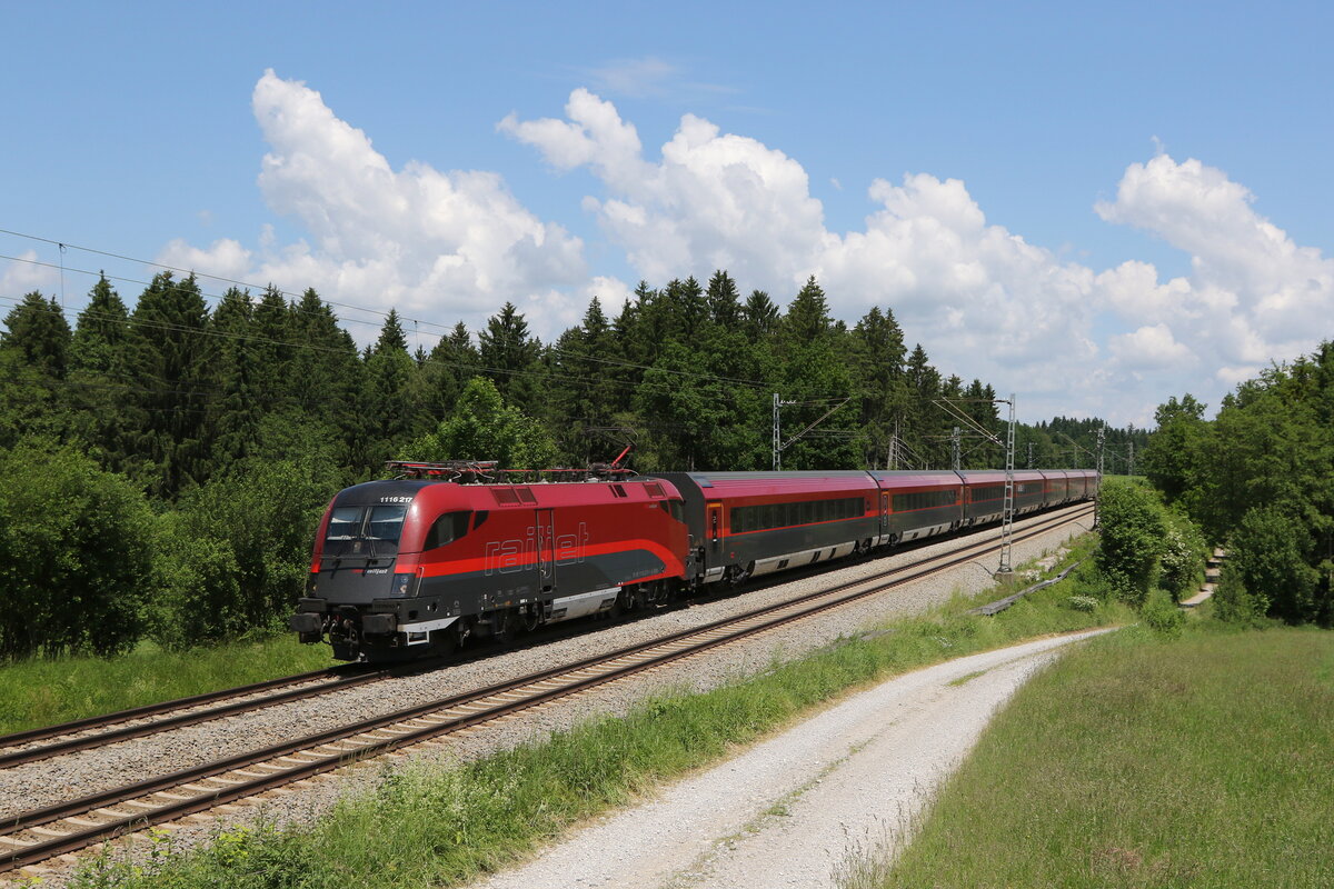 1116 217 am 11. Juni 2021 bei Grabensttt im Chiemgau.