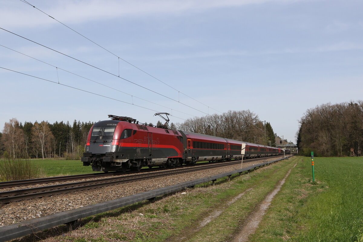 1116 218 war am 26. Mrz 2024 bei Brannenburg in Richtung Innsbruck unterwegs.