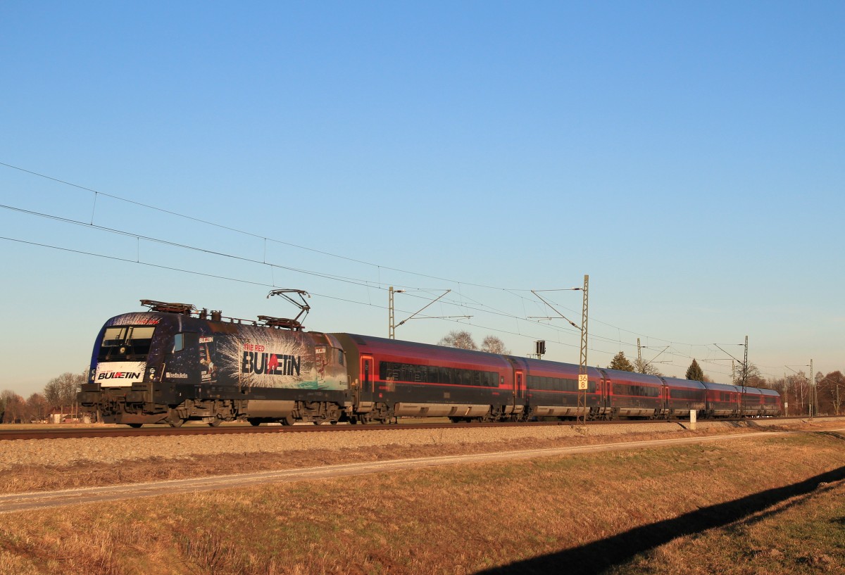 1116 222  Red Bull  am späten Nachmittag des 31. Dezember 2013 bei Übersee am Chiemsee.