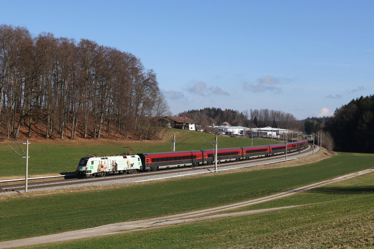 1116 231  BIO AUSTRIA 2  aus Salzburg kommend am 18. Februar 2024 bei Axdorf im Chiemgau.