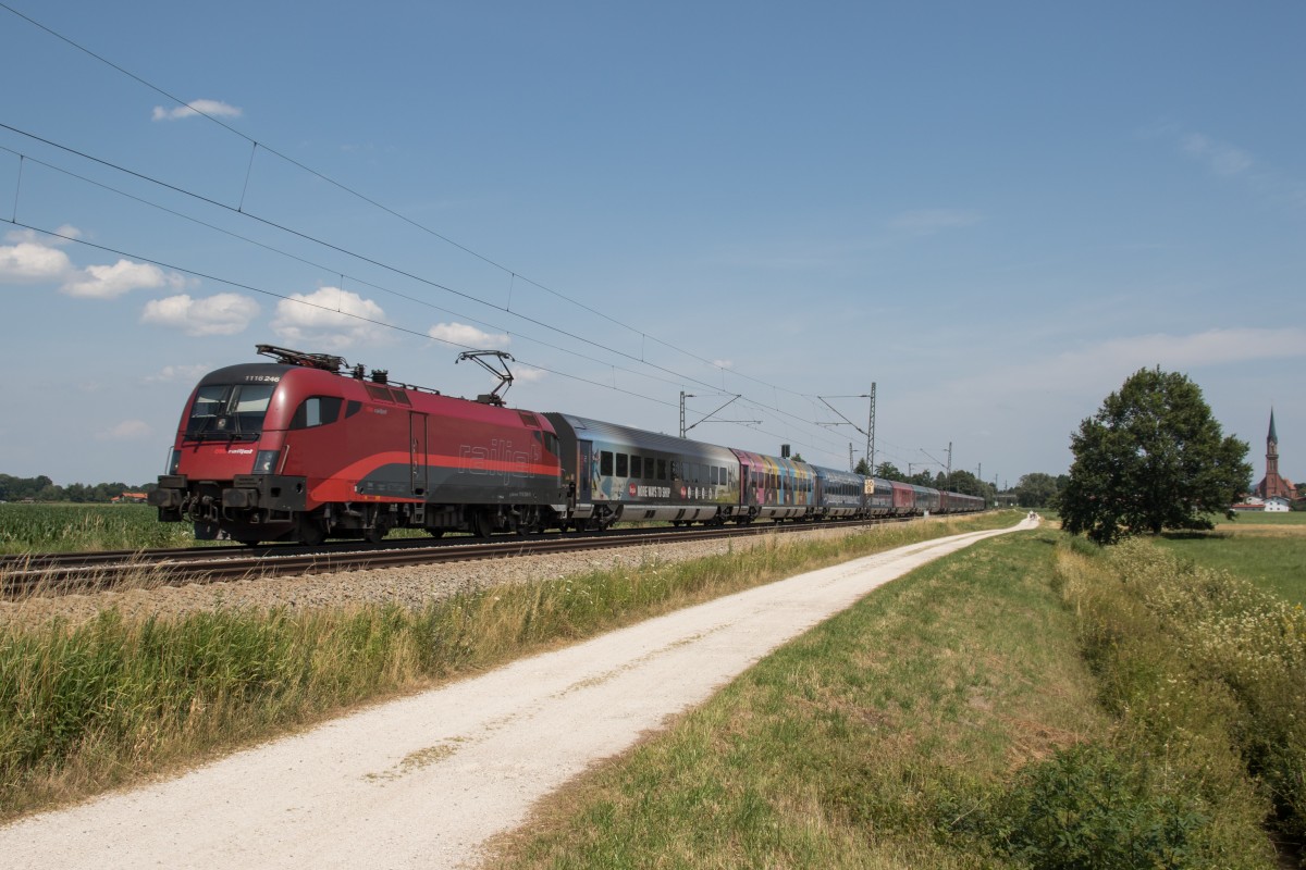 1116 246 mit dem  Red Bull Fashion Train  am 12. Juli 2015 bei bersee.