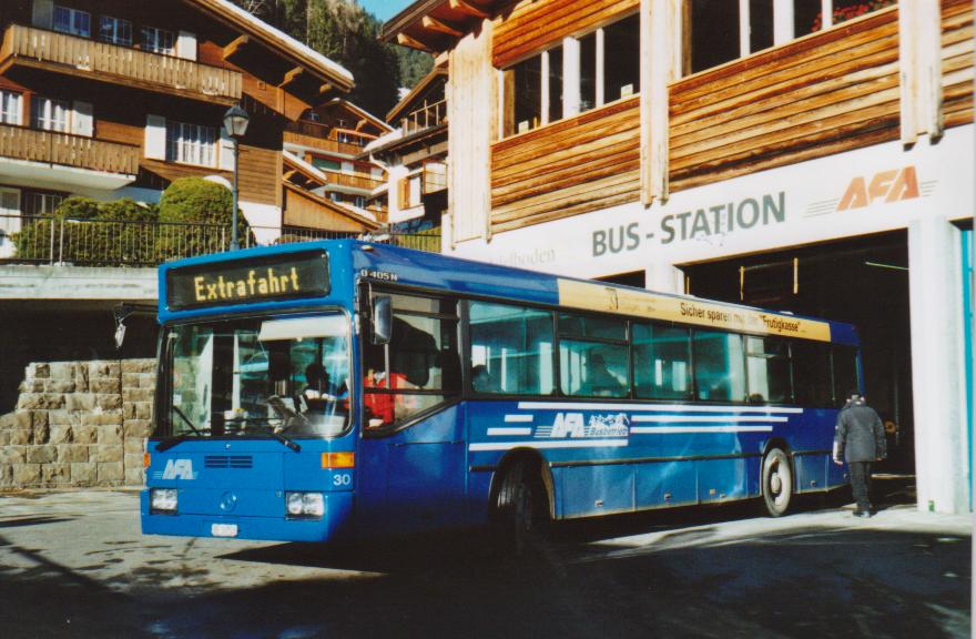 (113'833) - AFA Adelboden - Nr. 30/BE 26'703 - Mercedes (ex Nr. 3) am 11. Januar 2009 beim Autobahnhof Adelboden