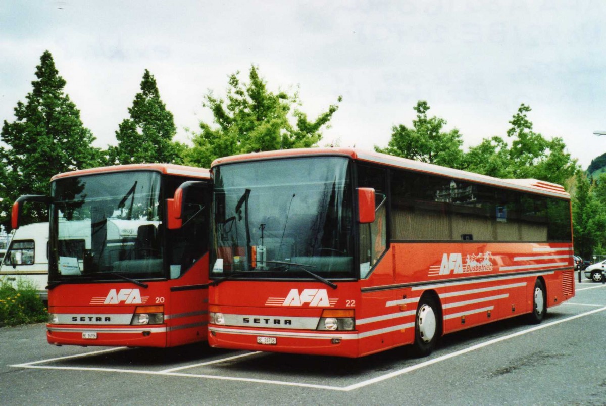 (116'432) - AFA Adelboden - Nr. 22/BE 26'708 - Setra (ex Nr. 8) am 15. Mai 2009 in Thun, Seestrasse