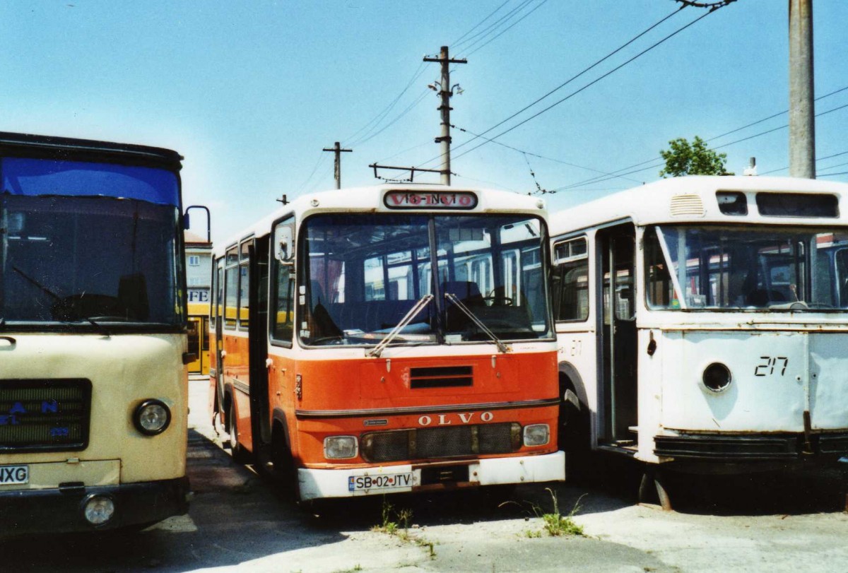 (116'901) - Tursib, Sibiu - SB 02 JTV - Volvo/Hess am 27. Mai 2009 in Sibiu, Depot