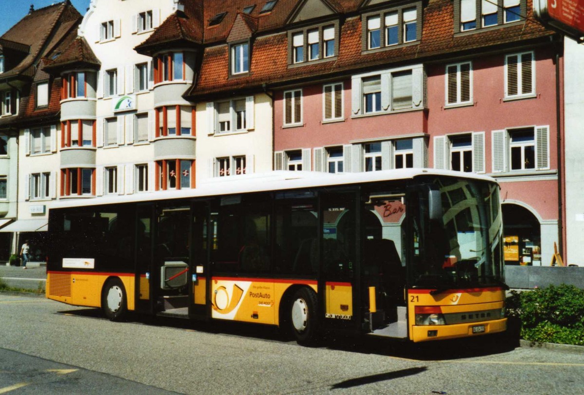 (117'401) - PostAuto Nordschweiz - Nr. 21/AG 304'555 - Setra am 8. Juni 2009 beim Bahnhof Brugg