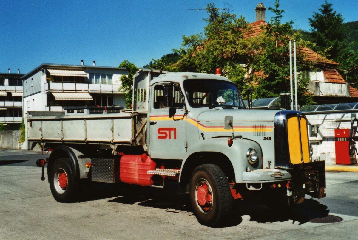 (117'624) - Aus dem Archiv: STI Thun - Nr. 248 - Saurer (ex Nr. 148; ex ATGH Heiligenschwendi Nr. 6) am 13. Juni 2009 in Thun, Garage