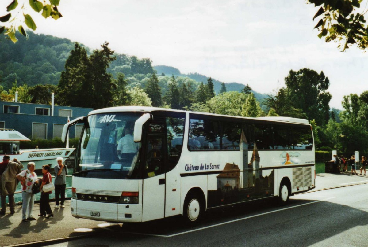 (117'820) - AVJ Les Bioux - VD 1045 - Setra am 18. Juni 2009 bei der Schifflndte Thun