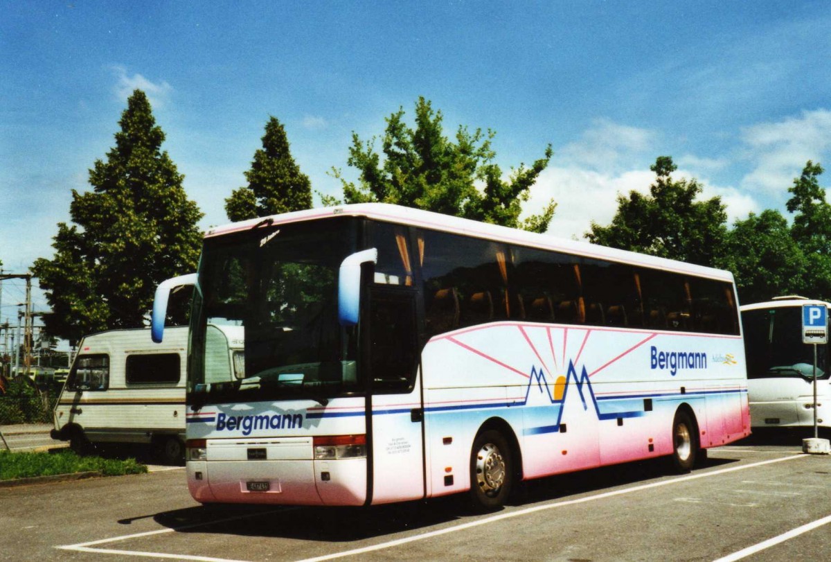 (117'829) - Bergmann, Adelboden - BE 487'431 - Van Hool am 24. Juni 2009 in Thun, Seestrasse