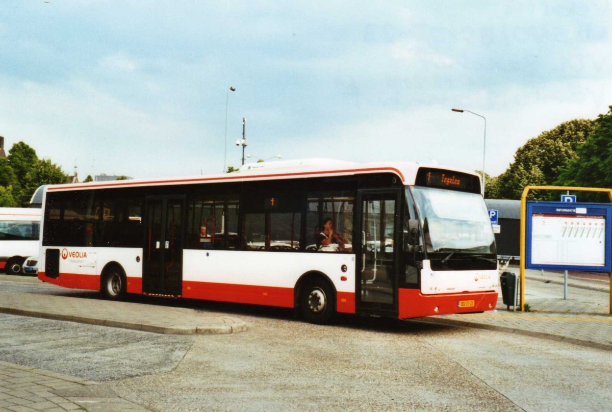 (118'311) - VEOLIA - Nr. 5180/BS-JT-23 - VDL Berkhof am 5. Juli 2009 beim Bahnhof Venlo