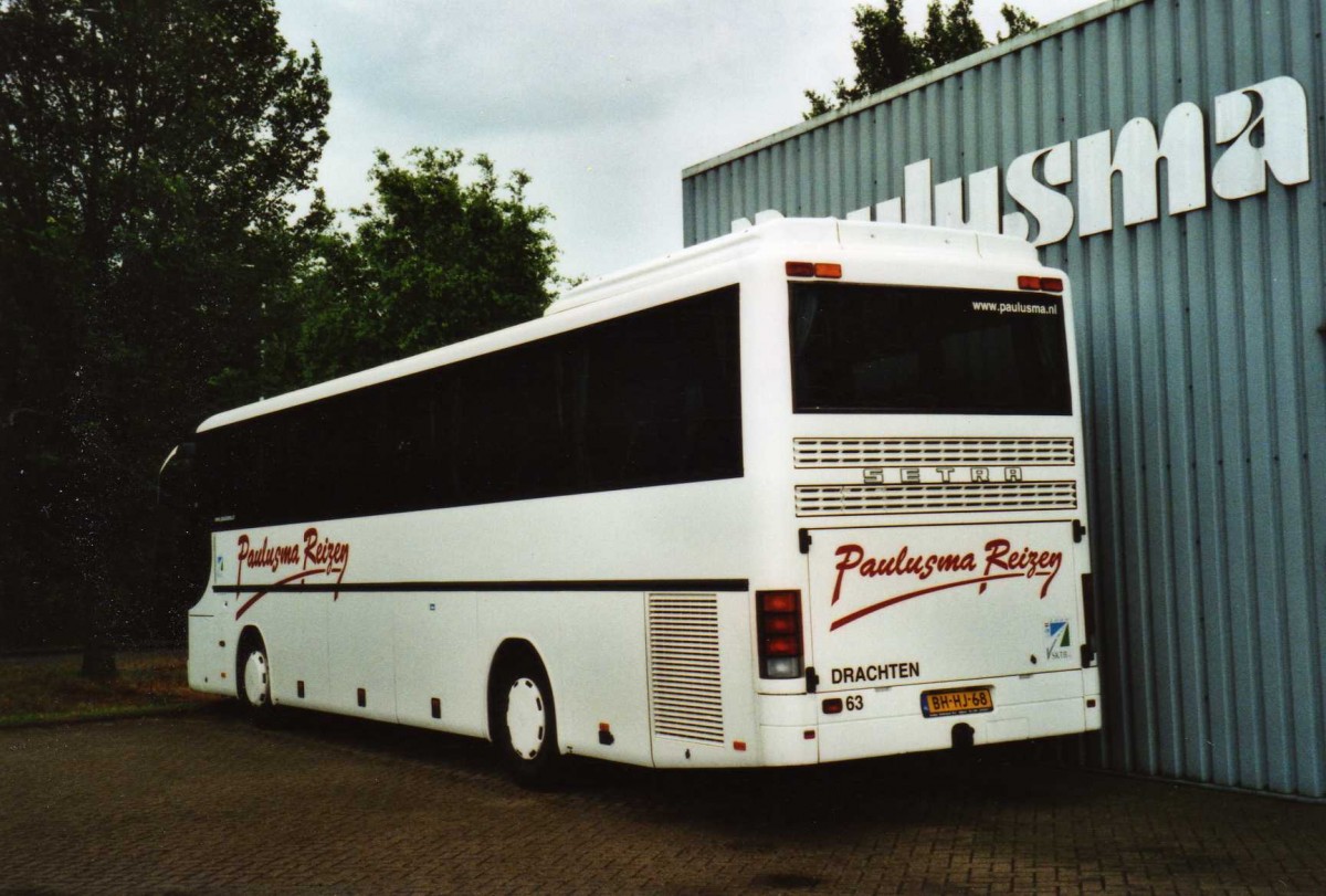 (118'605) - Paulusma, Drachten - Nr. 63/BH-HJ-68 - Setra am 7. Juli 2009 in Drachten, Garage