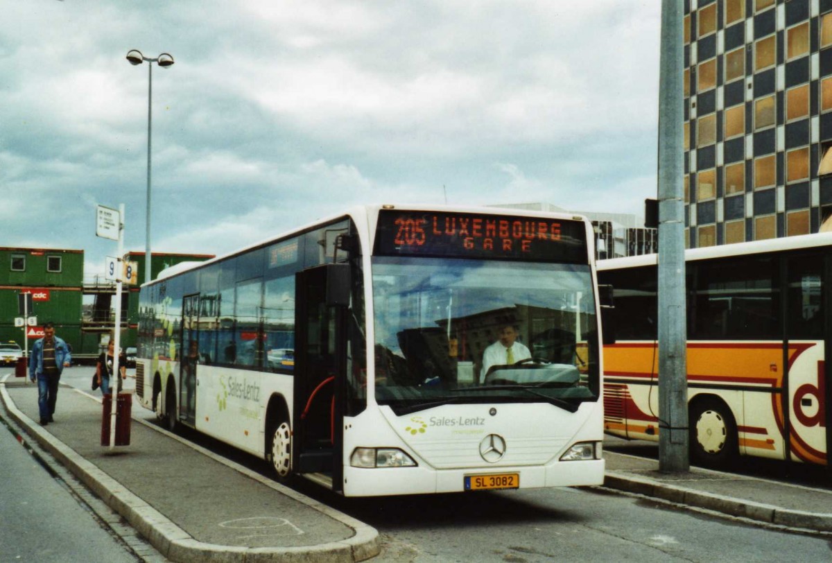 (118'808) - Sales-Lentz, Bascharage - SL 3082 - Mercedes am 8. Juli 2009 beim Bahnhof Luxembourg