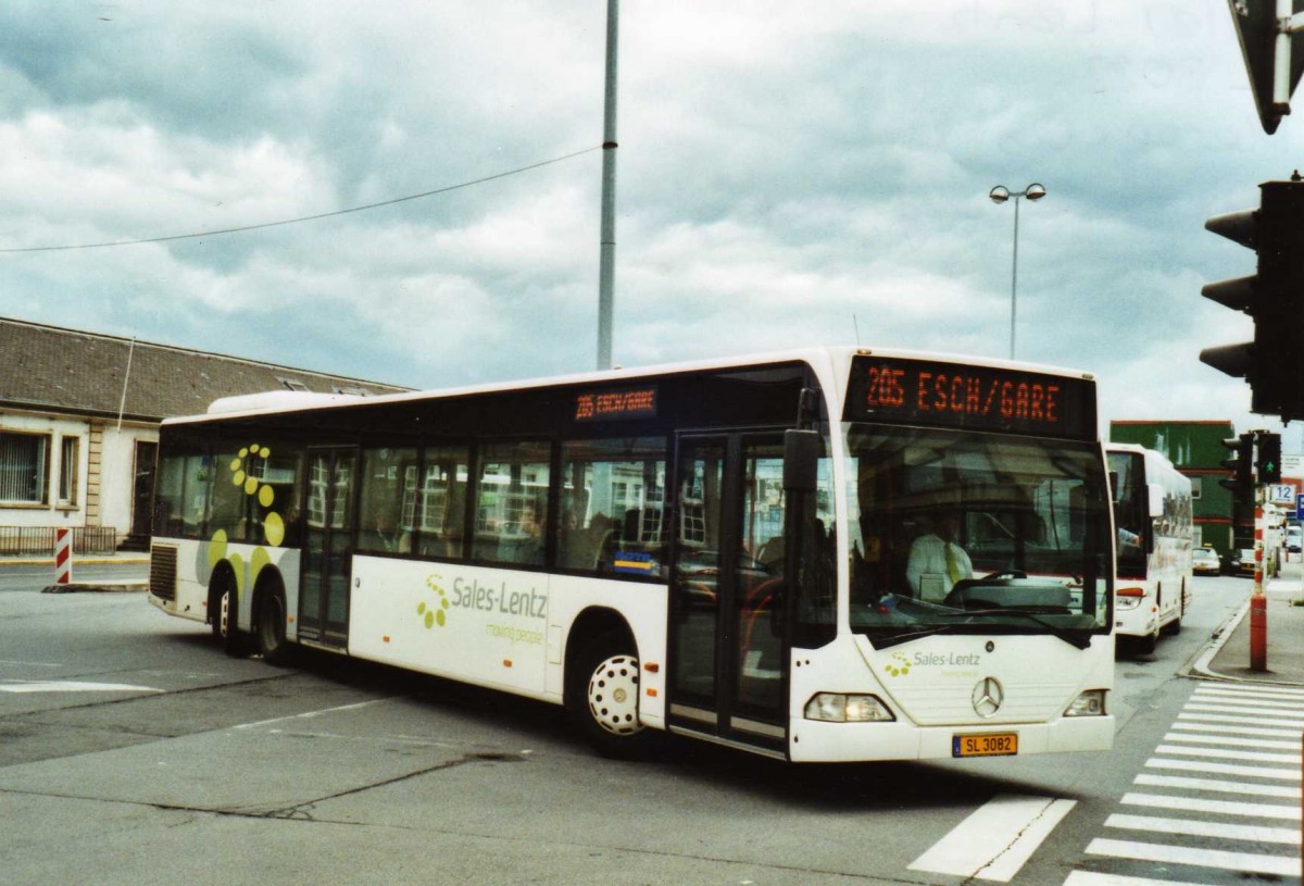 (118'812) - Sales-Lentz, Bascharage - SL 3082 - Mercedes am 8. Juli 2009 beim Bahnhof Luxembourg