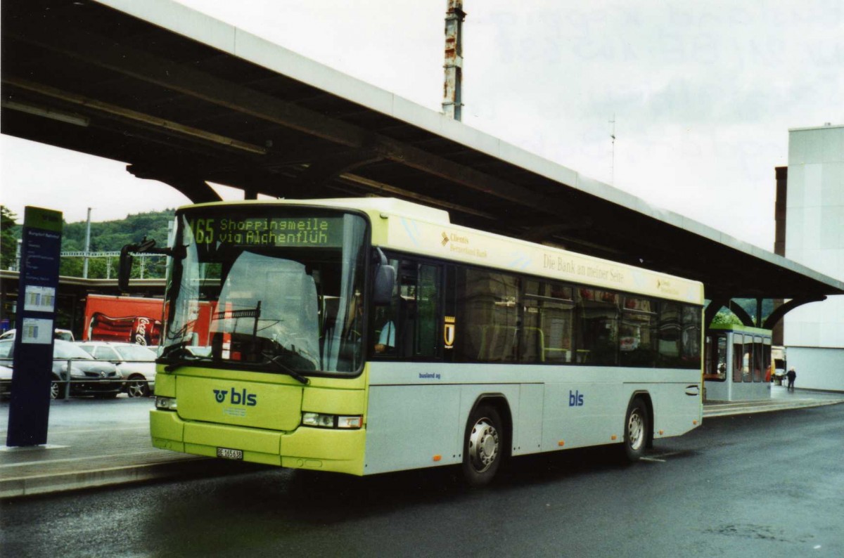 (118'834) - Busland, Burgdorf - Nr. 21/BE 165'638 - Scania/Hess am 9. Juli 2009 beim Bahnhof Burgdorf