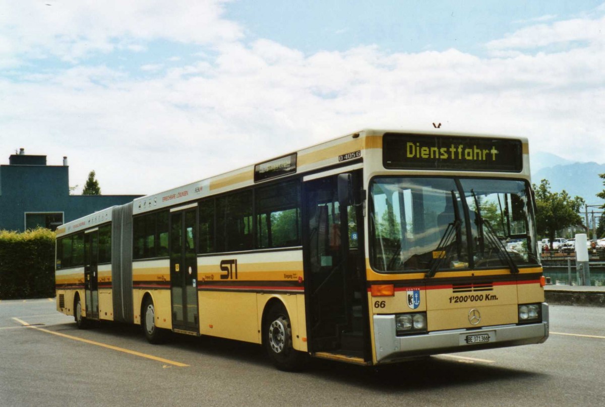 (119'101) - STI Thun - Nr. 66/BE 371'366 - Mercedes am 11. Juli 2009 bei der Schifflndte Thun