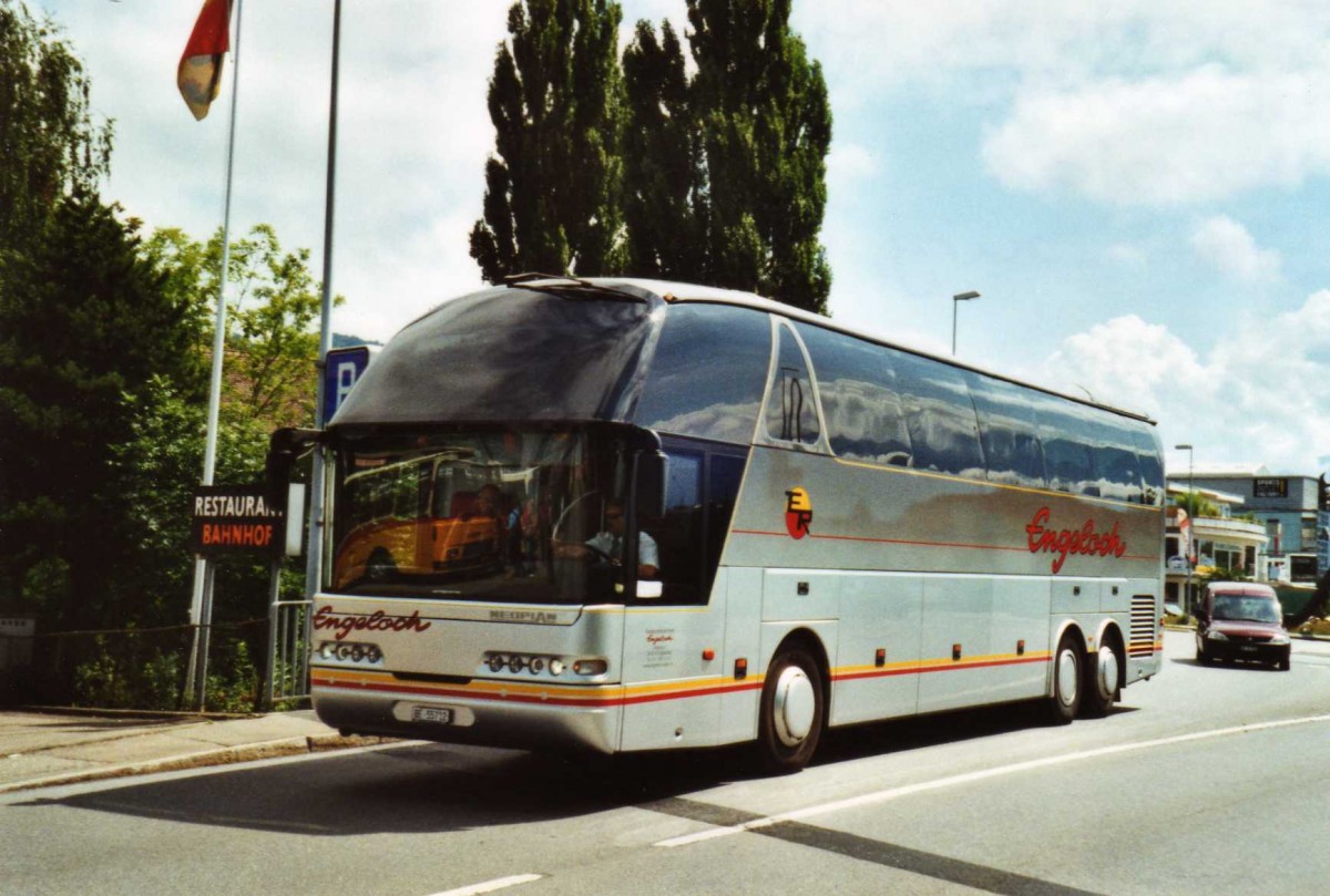 (119'534) - Engeloch, Riggisberg - BE 55'712 - Neoplan am 9. August 2009 in Steffisburg, Restaurant Bahnhof