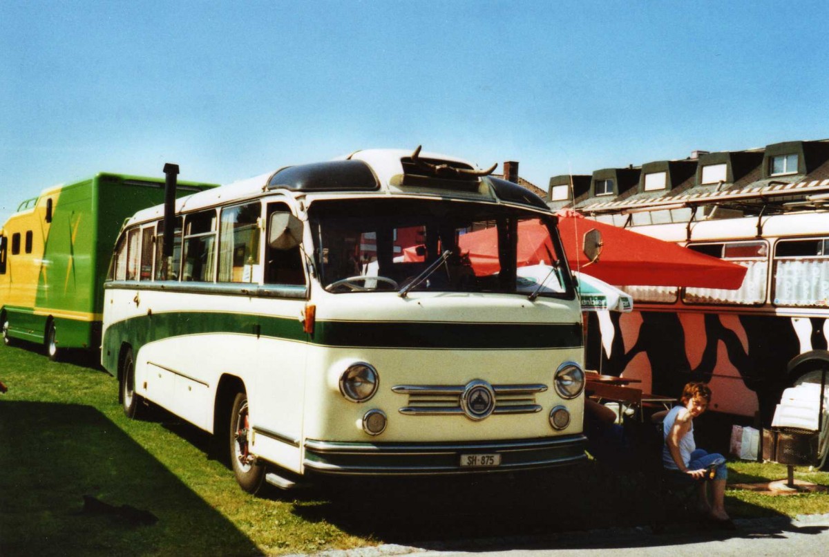 (119'907) - Wehrli, Thayngen - SH 875 - Saurer/Saurer (ex Rieser+Vetter, Frauenfeld) am 15. August 2009 in Zug, Wohnbustreffen