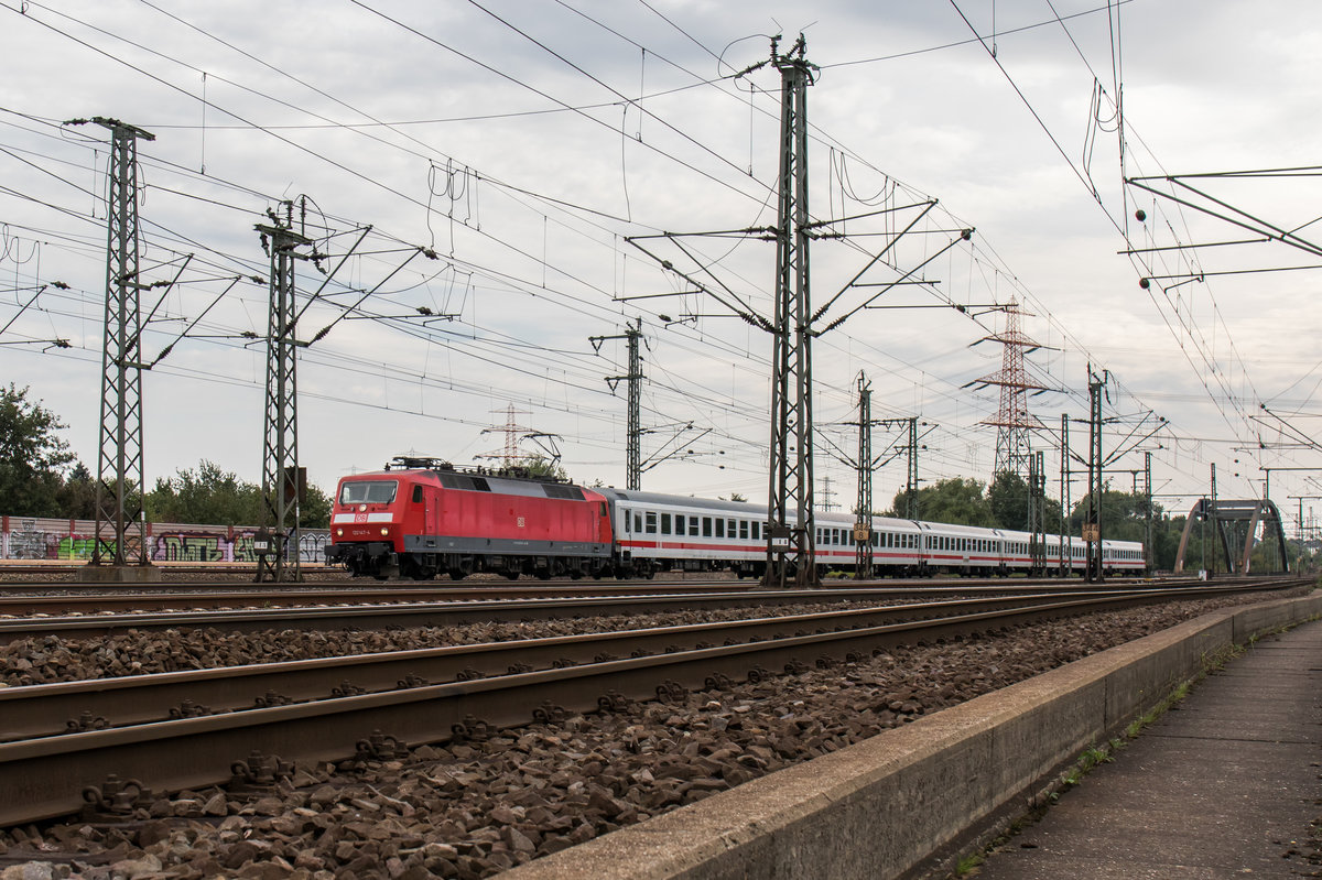 120 147 am 2. September 2016 bei Hamburg-Wilhelmsburg.