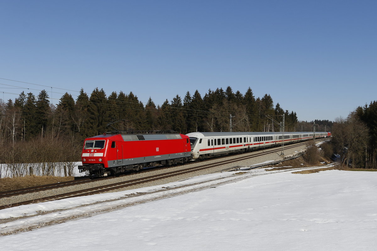 120 150 als Ersatzlok fr die defekte 101er am EC 214 am 23. Februar 2019 bei Grabensttt.