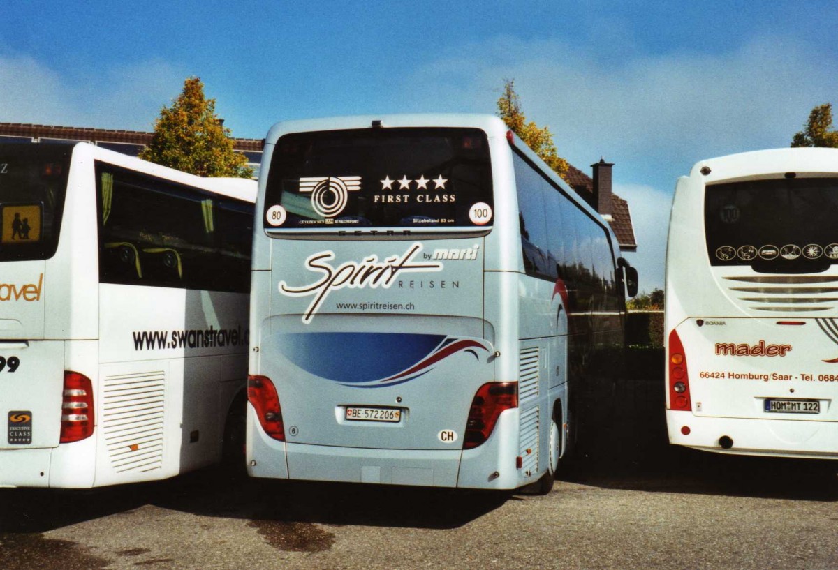 (121'520) - Aus der Schweiz: Spirit, Interlaken - Nr. 6/BE 572'206 - Setra am 19. Oktober 2009 in Rust, Europapark