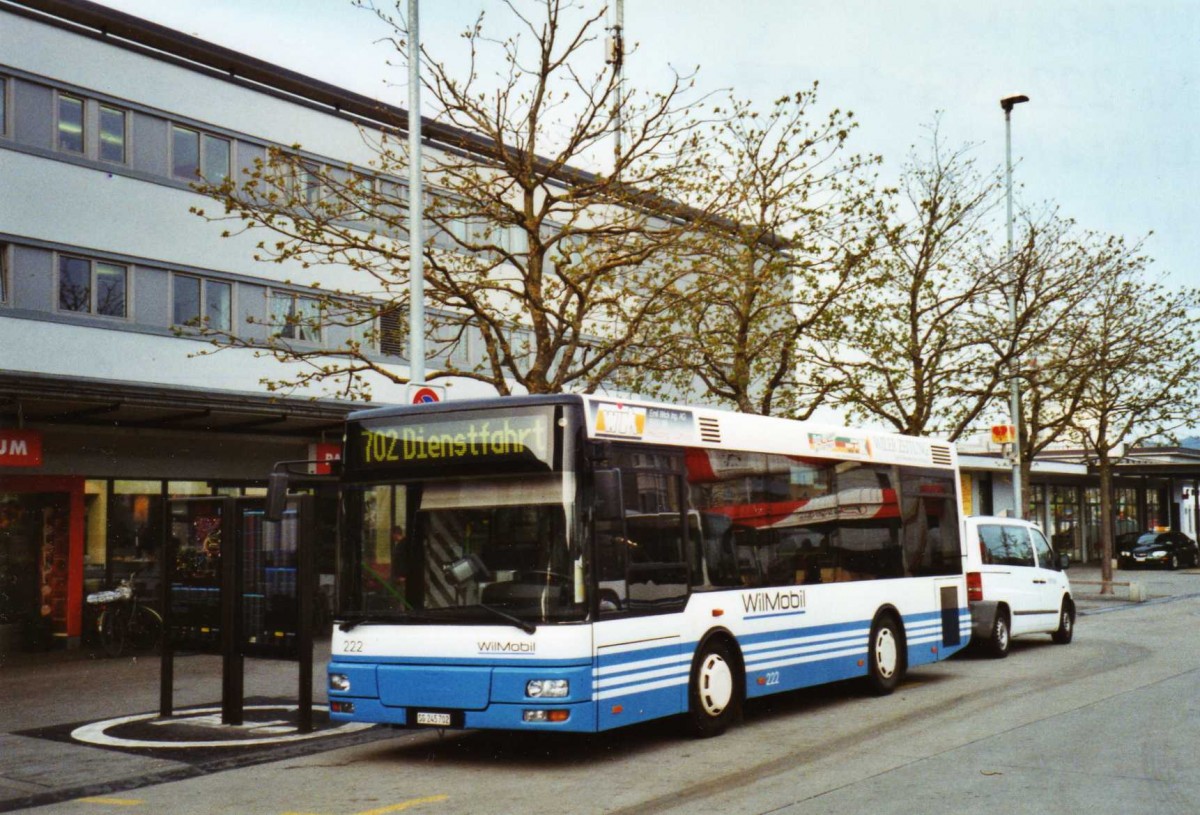 (125'325) - WilMobil, Wil - Nr. 222/SG 245'702 - MAN/Gppel (ex Wick, Wil Nr. 2) am 14. April 2010 beim Bahnhof Wil