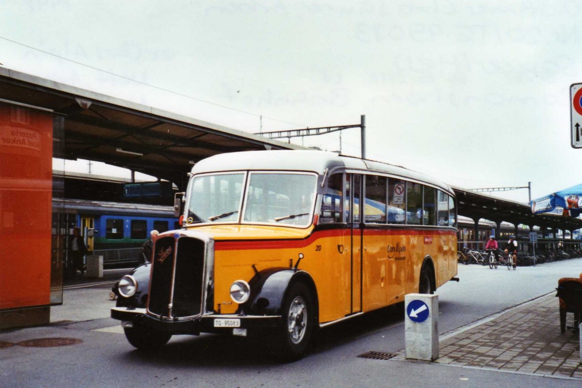 (125'707) - Oldtimer Club Saurer, Arbon - Nr. 20/TG 95'083 - Saurer/Hess (ex Cars Alpin Neff, Arbon Nr. 20; ex P 24'533; ex P 1377) am 1. Mai 2010 beim Bahnhof Romanshorn