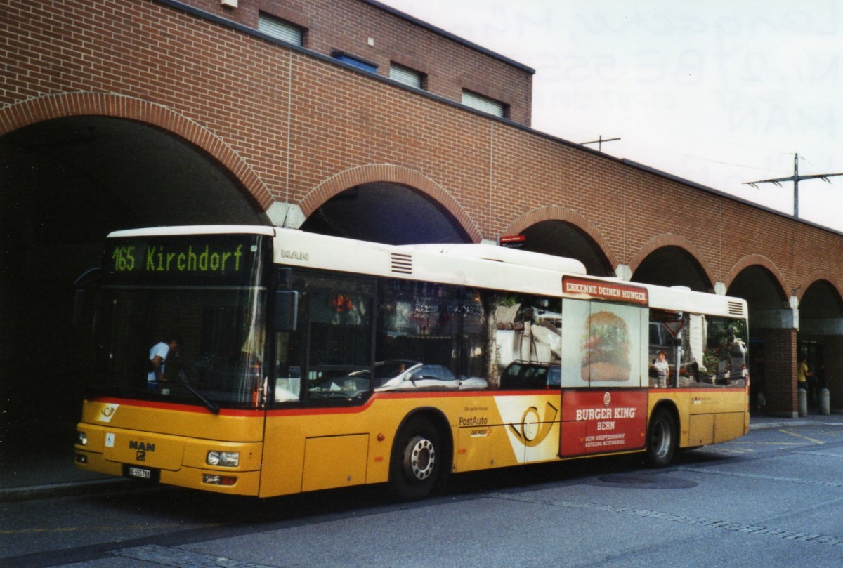 (126'827) - Lengacher, Mnsingen - Nr. 2/BE 555'788 - MAN am 9. Juni 2010 beim Bahnhof Mnsingen