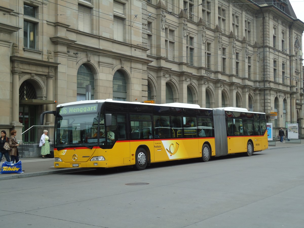 (129'700) - Moser, Flaach - Nr. 200/ZH 332'491 - Mercedes (ex Nr. 23) am 15. September 2010 beim Hauptbahnhof Winterthur