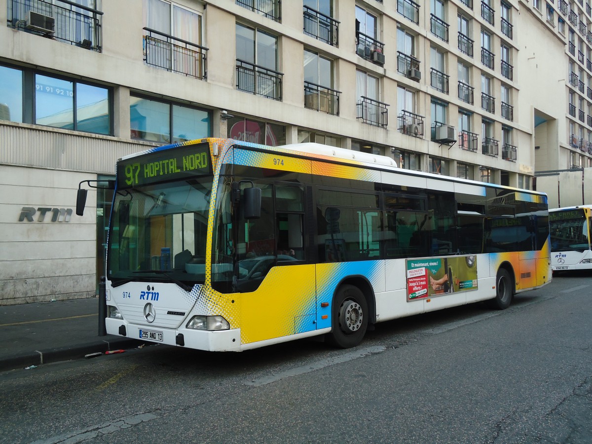 (130'517) - RTM Marseille - Nr. 974/295 ANQ 13 - Mercedes am 15. Oktober 2010 in Marseille, Canebire Bourse